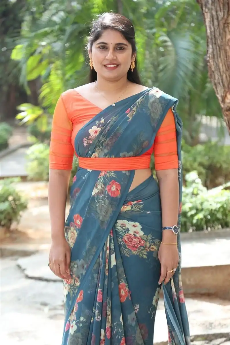 SONIA CHOWDARY STILLS IN SOUTH INDIAN BLUE SAREE 14